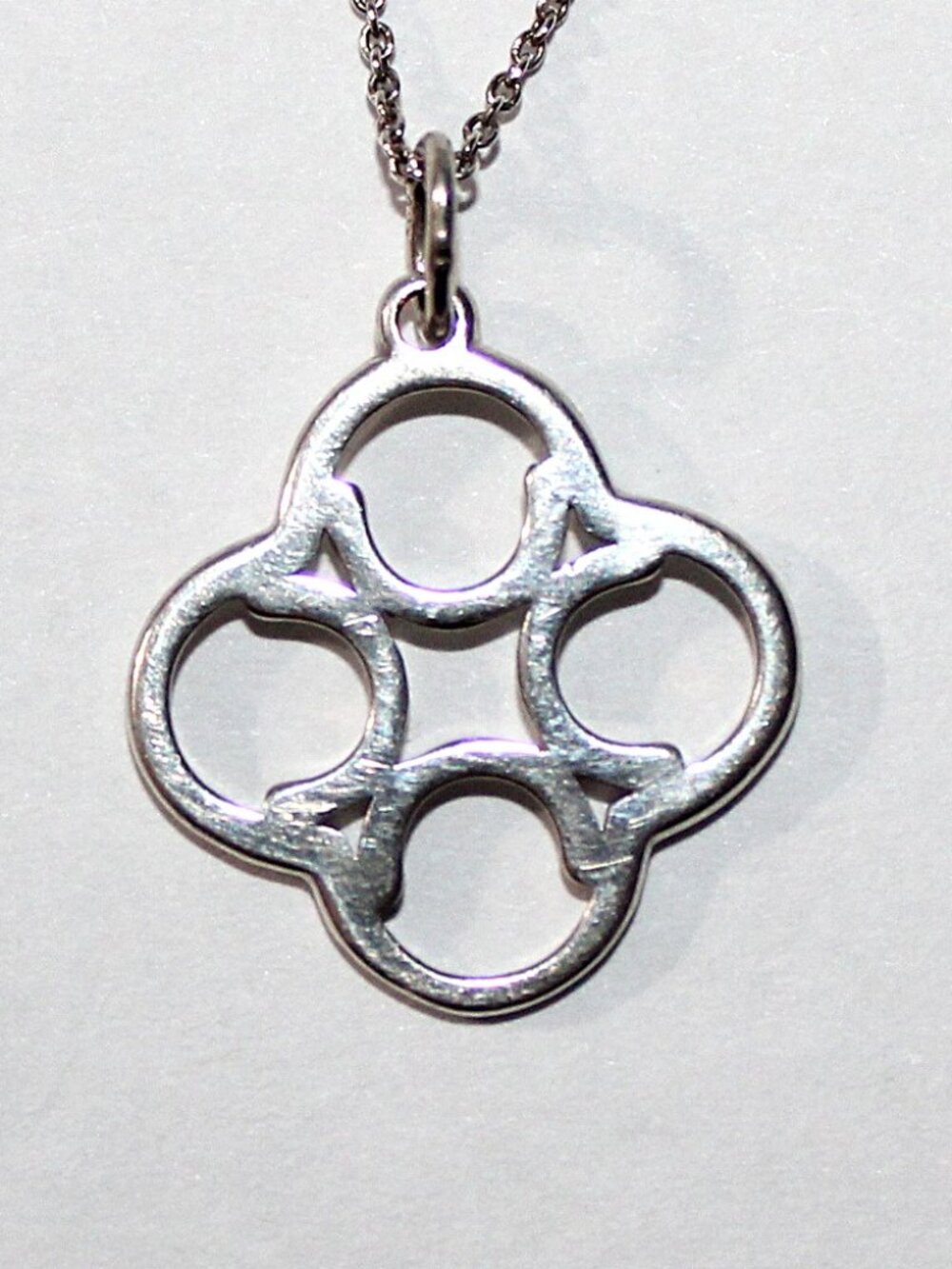 Stella & Dot Sterling Silver Stylized Four Leaf Clover Necklace 18 Inches